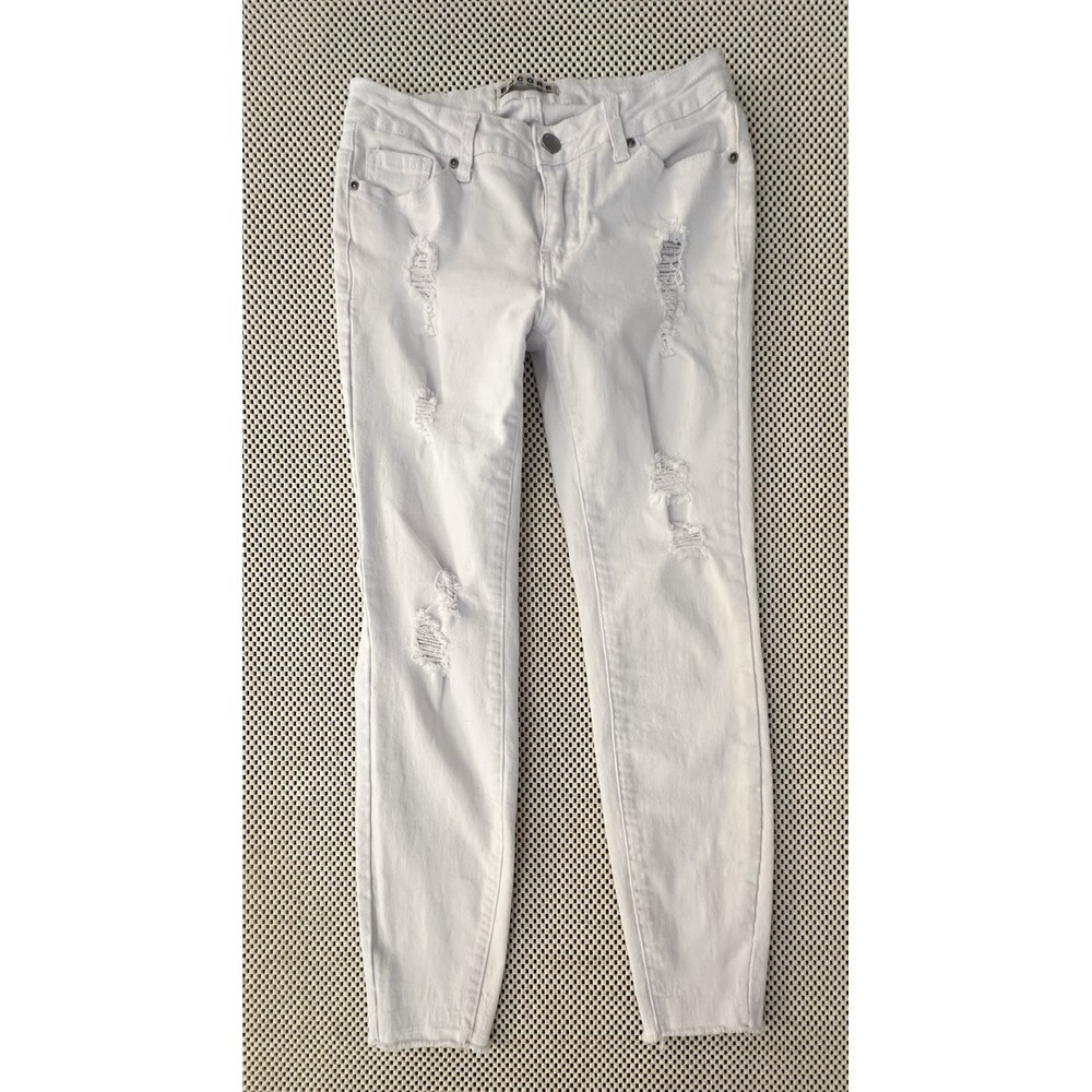 Encore Jeans Women Size 3/5 White Ripped Skinny Distressed Stretch Thrashed Fray